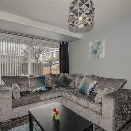 Newly Renovated Modern Home 맨체스터 외부 사진
